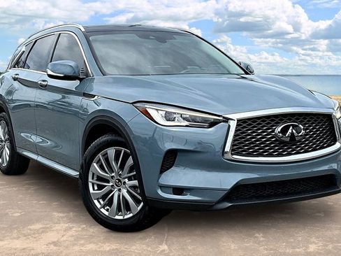 Used 2023 INFINITI QX50 Luxe FWD image 3