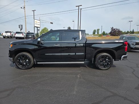 Used 2025 Chevrolet Silverado 1500 LTZ w/ LTZ Premium Package AWD/4WD image 7