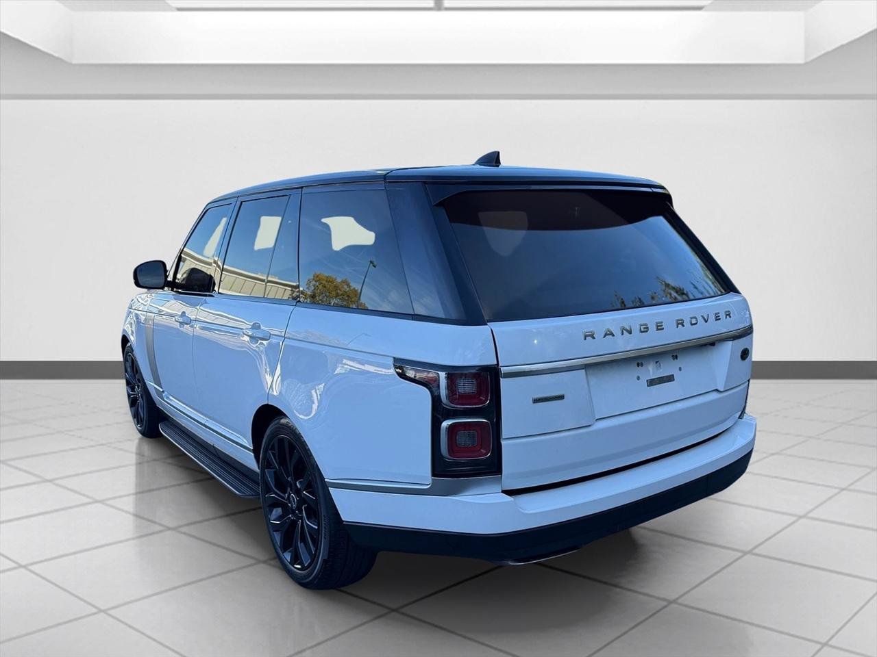 Used 2018 Land Rover Range Rover HSE AWD/4WD image 8