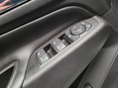 Used 2020 Chevrolet Equinox LT FWD image 27