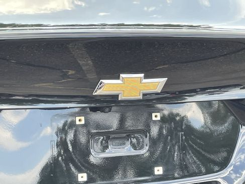 Used 2018 Chevrolet Malibu LT FWD image 35