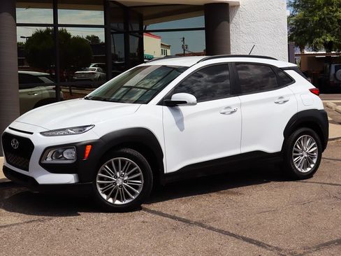 Used 2021 Hyundai Kona SEL FWD image 3
