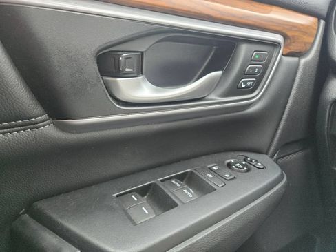 Used 2017 Honda CR-V Touring image 8
