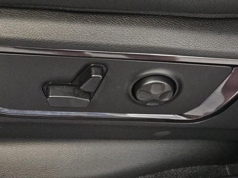 New 2025 RAM 1500 Limited image 11