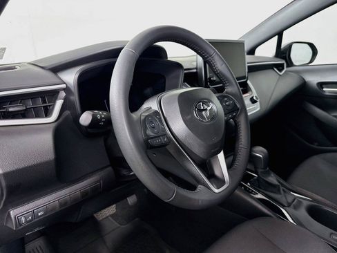 Certified 2026 Toyota Corolla SE FWD image 4