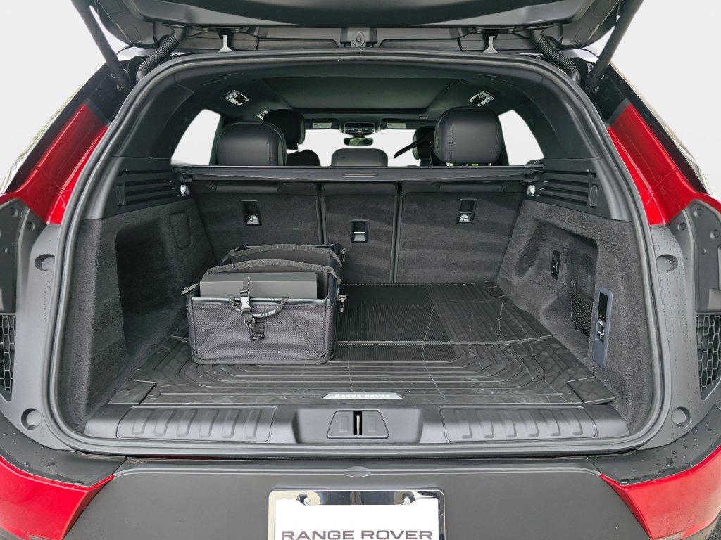 New 2026 Land Rover Range Rover Sport SE AWD/4WD image 12