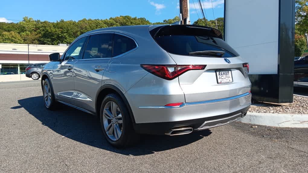 Used 2026 Acura MDX SH-AWD image 3