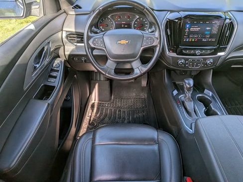 Used 2022 Chevrolet Traverse LT AWD/4WD image 16