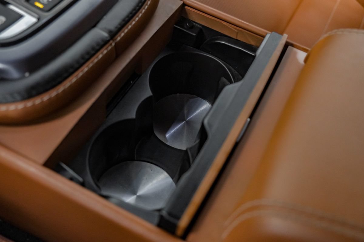 Used 2019 Jaguar F-TYPE R AWD/4WD image 24