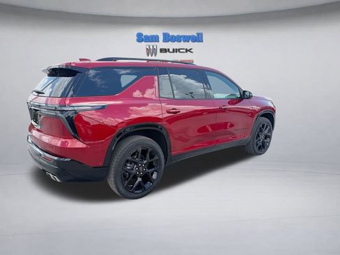Used 2024 Chevrolet Traverse RS w/ LPO, Floor Liner Package AWD/4WD image 9