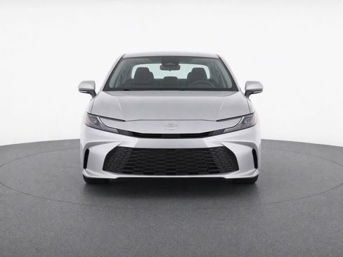 Used 2025 Toyota Camry LE AWD/4WD image 8
