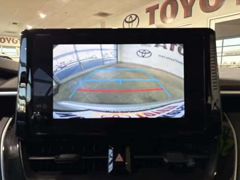 Certified 2024 Toyota Corolla LE FWD image 18