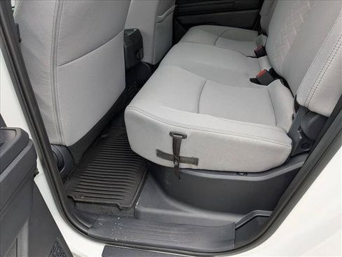 Certified 2026 Toyota Tacoma SR5 AWD/4WD image 16