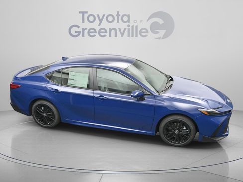 New 2026 Toyota Camry SE FWD image 18
