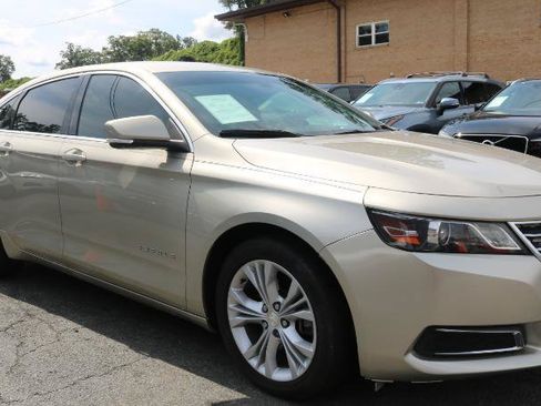 Used 2015 Chevrolet Impala LT FWD image 3