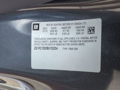 Used 2011 Chevrolet Camaro LT RWD image 25