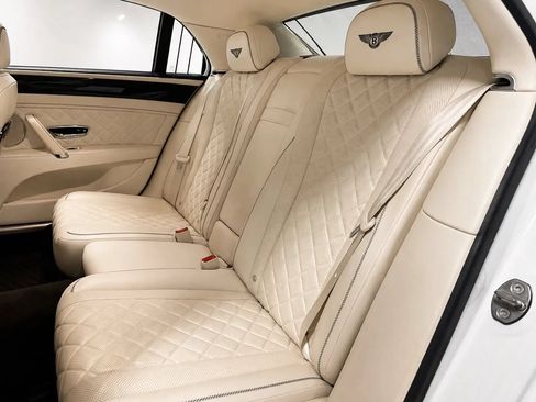 Used 2017 Bentley Flying Spur S V8 AWD/4WD image 16