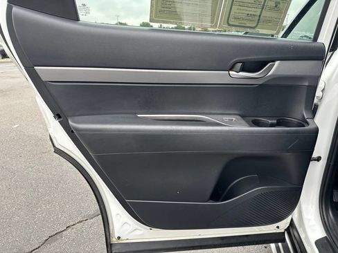 Used 2022 Hyundai Palisade SE FWD image 31