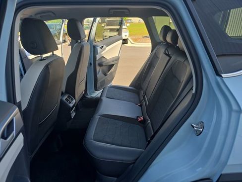 New 2026 Volkswagen Taos SE FWD image 16