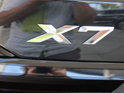 Used 2026 BMW X7 xDrive40i w/ M Sport Package image 21