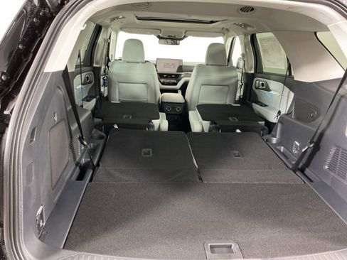 New 2026 Ford Explorer Platinum w/ LUX Leather Package image 35