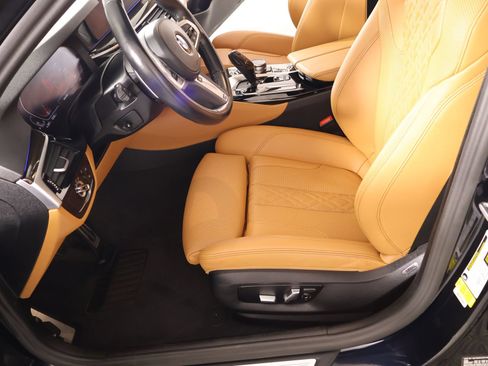 Used 2023 BMW 530i w/ M Sport Package RWD image 12