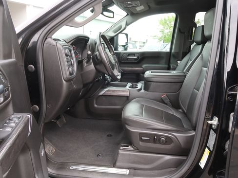 Used 2021 Chevrolet Silverado 2500 LTZ w/ LTZ Plus Package AWD/4WD image 16
