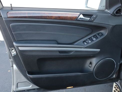 Used 2012 Mercedes-Benz GL 450 4MATIC image 15