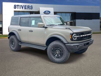 New 2026 Ford Bronco Outer Banks w/ Sasquatch Package