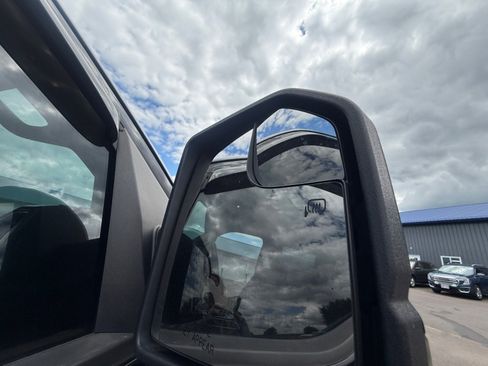 Used 2018 Ford F150 XLT w/ Equipment Group 302A Luxury AWD/4WD image 23