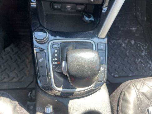 Certified 2022 Kia Seltos EX image 15