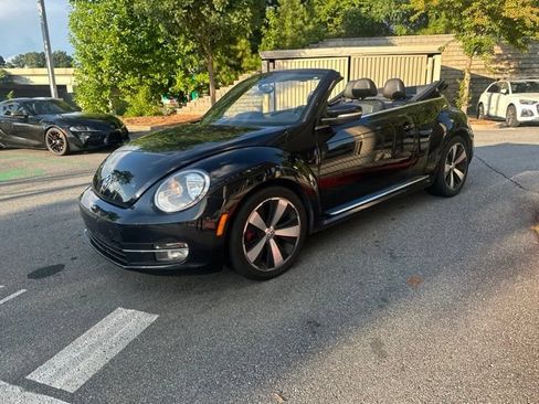 Used 2013 Volkswagen Beetle 2.0T FWD image 3