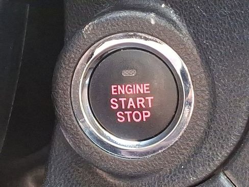 Used 2023 Subaru Outback Premium image 23