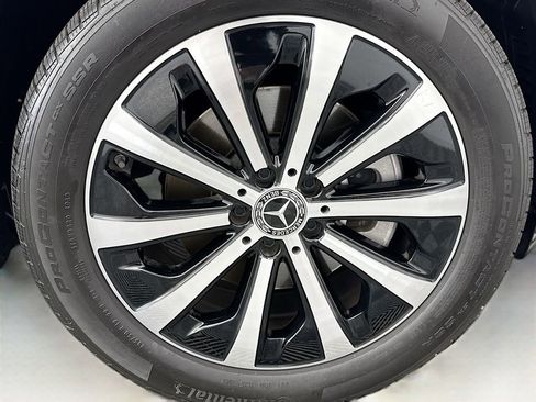 Certified 2023 Mercedes-Benz GLB 250 image 30