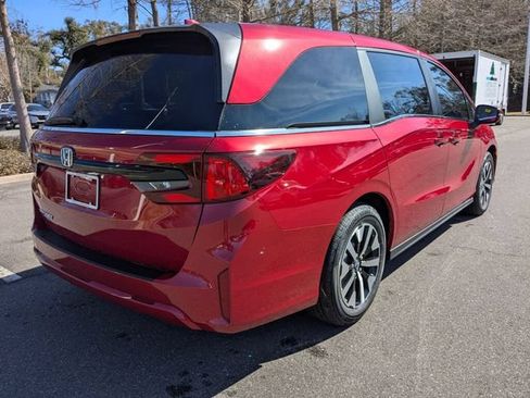 Certified 2026 Honda Odyssey EX-L image 6