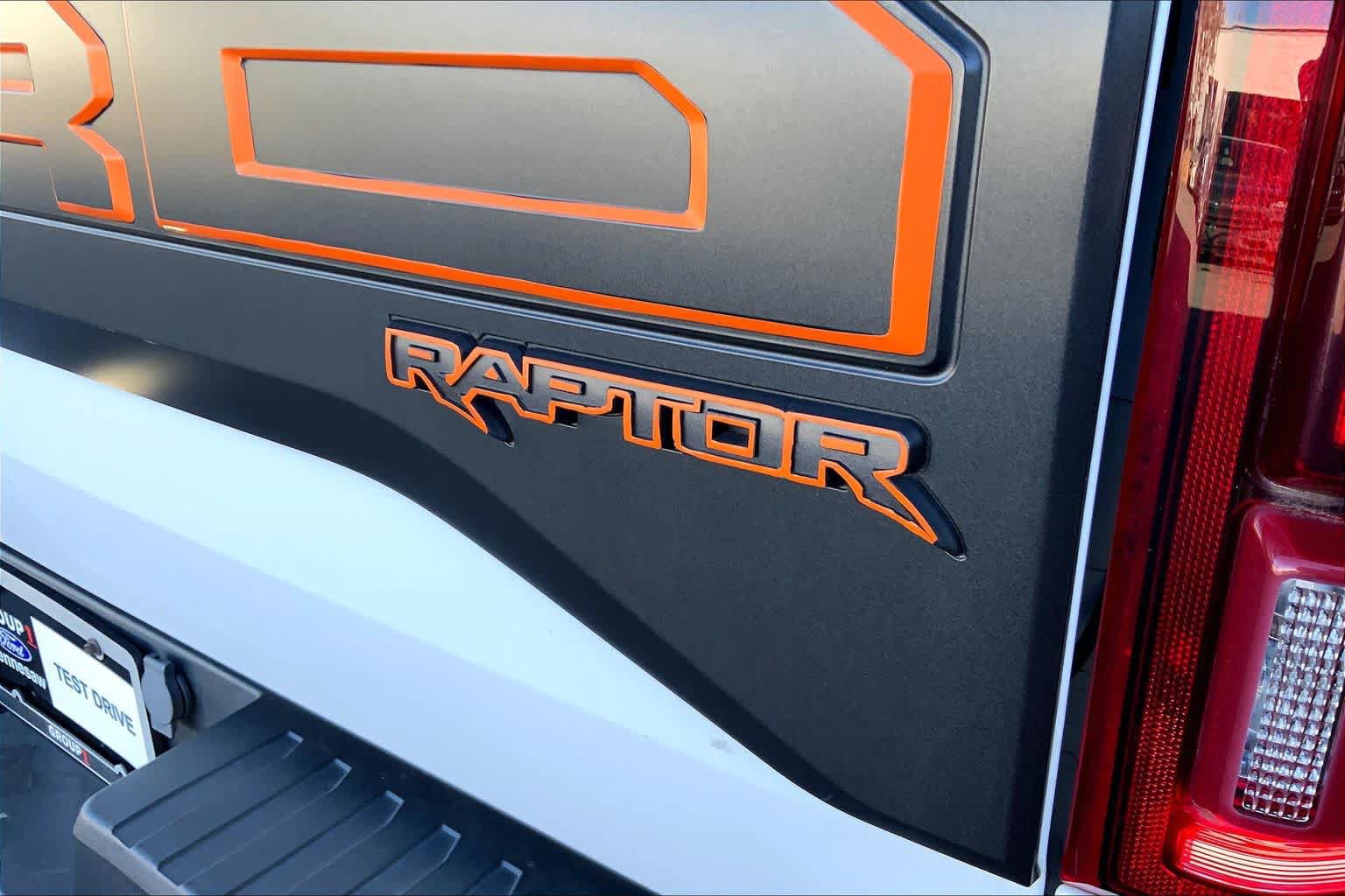 Used 2017 Ford F150 Raptor w/ Equipment Group 802A Luxury AWD/4WD image 10