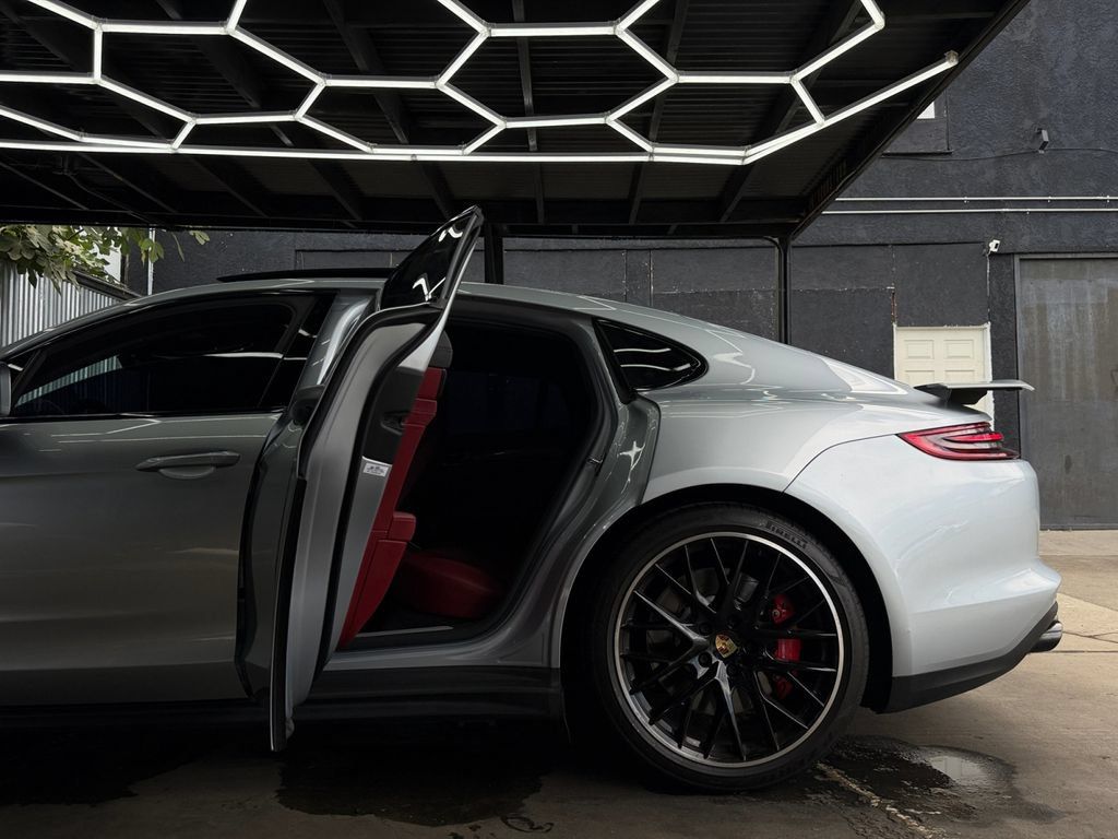Used 2018 Porsche Panamera Turbo AWD/4WD image 33