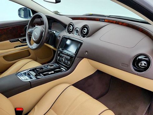 Used 2016 Jaguar XJ R-Sport AWD/4WD image 26