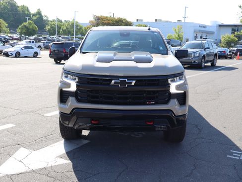 Used 2023 Chevrolet Silverado 1500 LT Trail Boss w/ Protection Package AWD/4WD image 3
