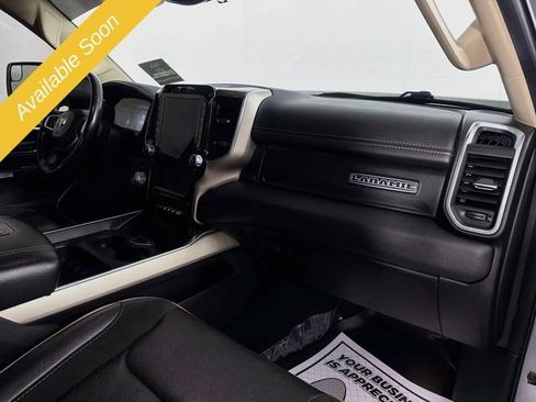 Used 2019 RAM 1500 Laramie AWD/4WD image 28