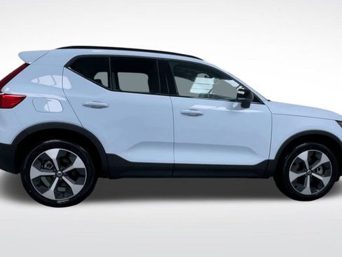 New 2026 Volvo XC40 B5 Plus w/ Protection Package Premier image 24