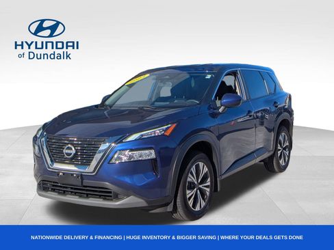 Used 2023 Nissan Rogue SV image 1