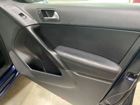 Used 2016 Volkswagen Tiguan S FWD image 37