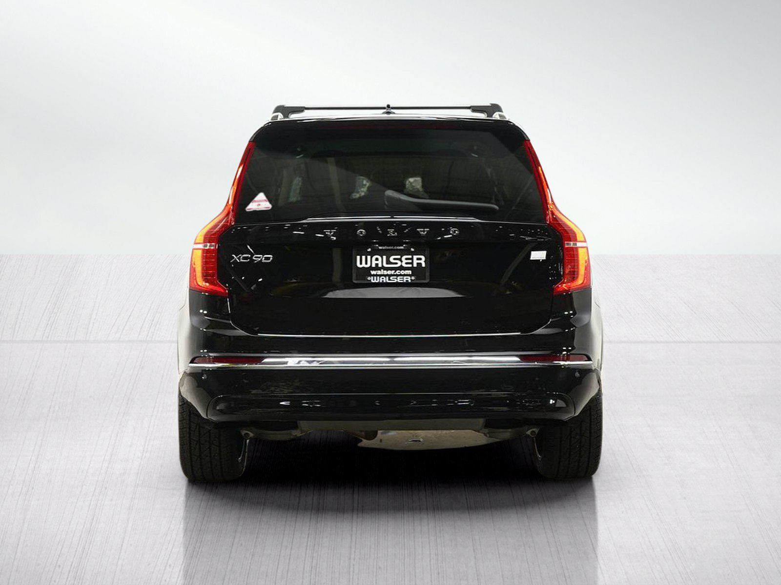 Used 2024 Volvo XC90 T8 Ultimate w/ Protection Package Premier AWD/4WD image 4
