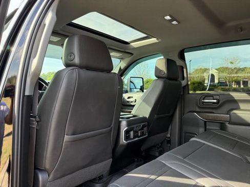 Used 2020 GMC Sierra 2500 Denali w/ Denali Ultimate Package AWD/4WD image 25