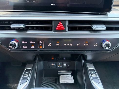 New 2026 Kia Sorento S FWD image 14