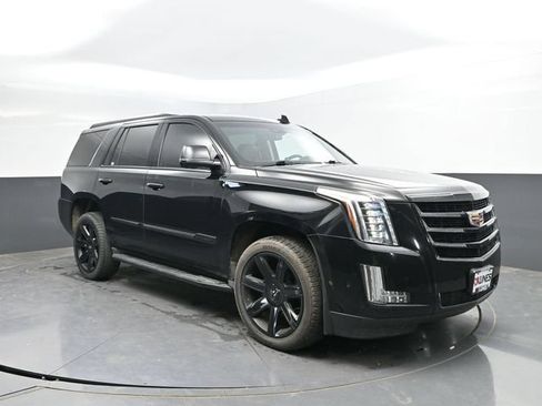 Used 2017 Cadillac Escalade Luxury AWD/4WD image 5