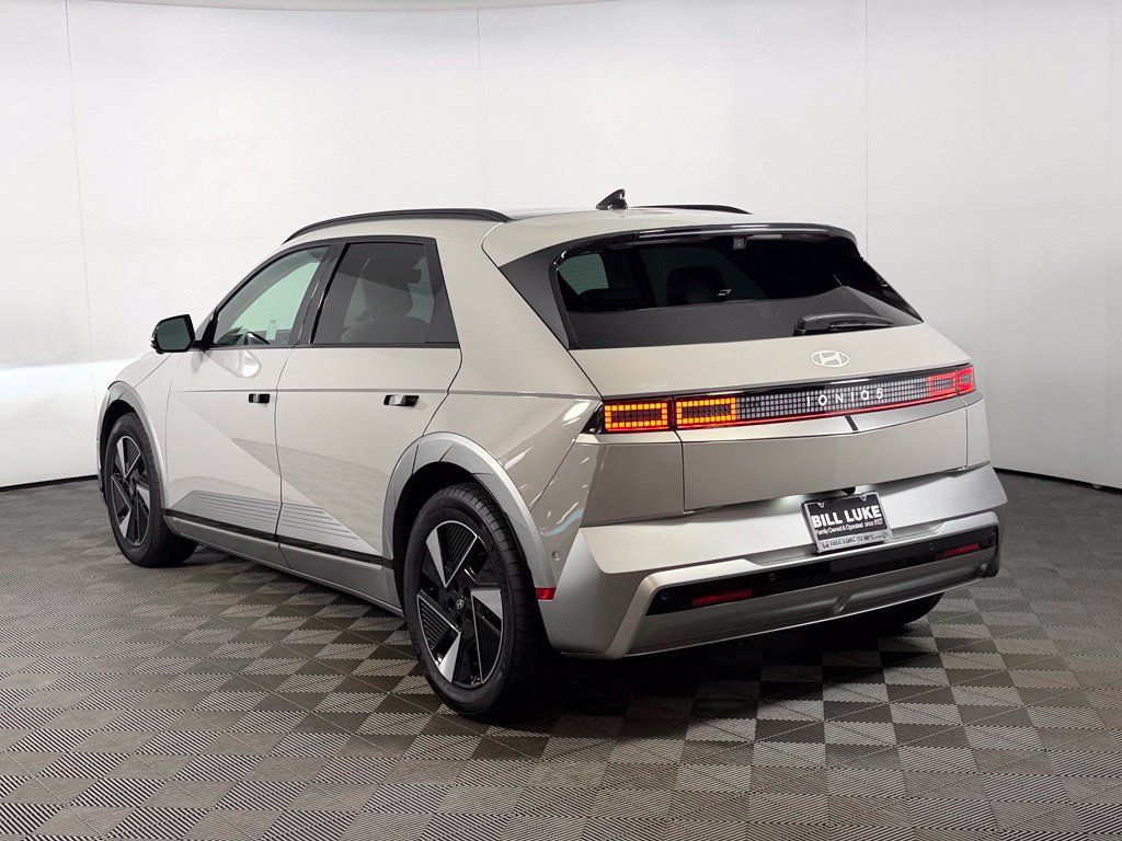 Used 2025 Hyundai Ioniq 5 Limited RWD image 10