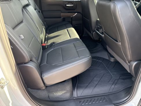 Used 2021 Chevrolet Silverado 1500 High Country w/ Technology Package image 16