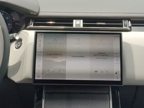 New 2026 Land Rover Range Rover Velar Belgravia AWD/4WD image 30
